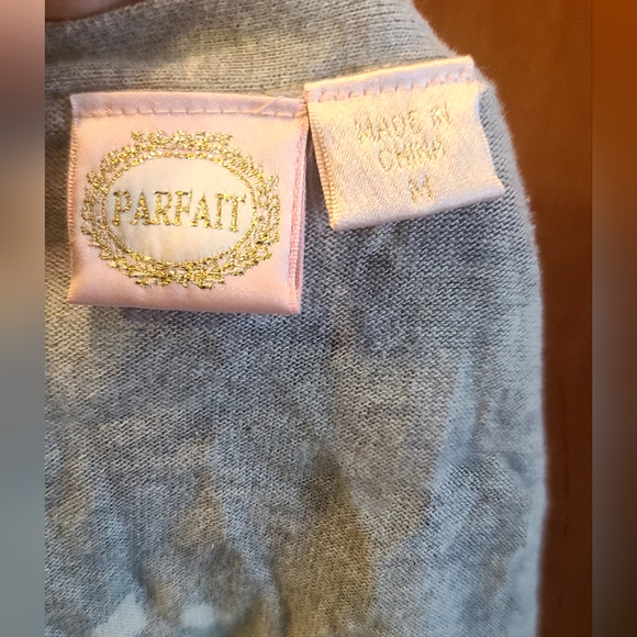 Parfait leopard & floral print gray ruffle & button front sweater szM - Picture 5 of 7